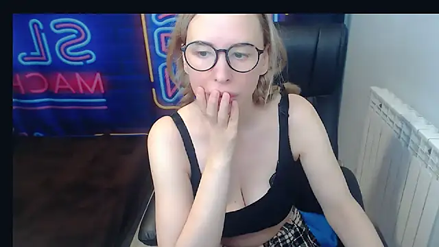 kerakiss877 online show from January 8, 12:06 am