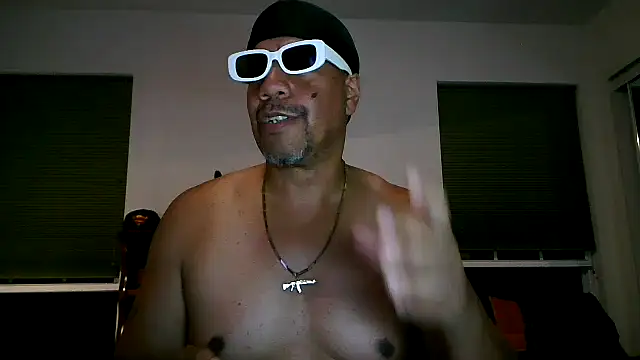 pimpdaddy4ever online show from December 2, 2:39 am