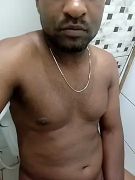 Snapshot of Beto0815 chatting on February 21, 12:11 am Beto0815 online show from February 21, 12:11 am