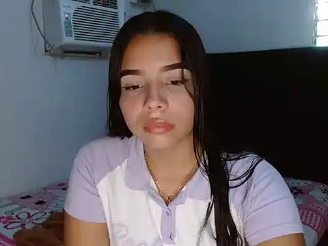 NathashaAngie online show from October 6, 9:45 pm