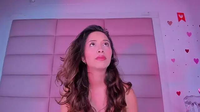 little-Emma online show from October 19, 2:45 am