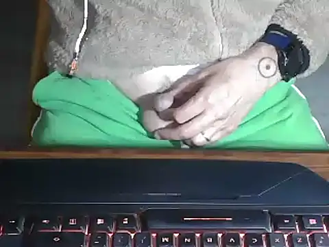 Snapshot of Adri_gard chatting on March 18, 8:48 pm Adri gard online show from March 18, 8:48 pm