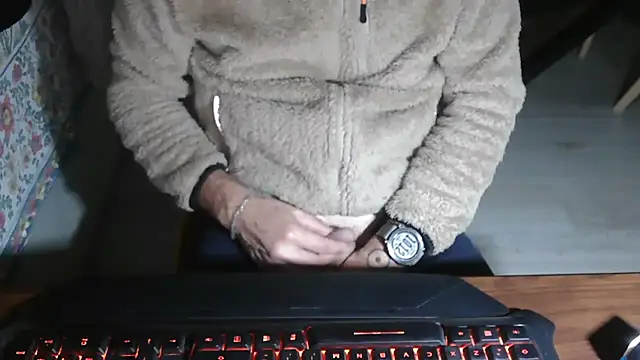 Snapshot of Adri_gard chatting on November 22, 9:14 pm Adri gard online show from November 22, 9:14 pm