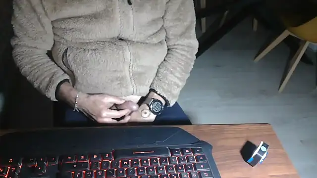 Adri gard online show from March 4, 9:10 pm