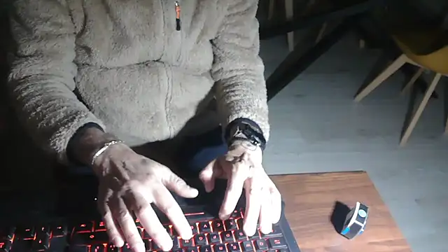 Adri gard online show from March 28, 9:36 pm