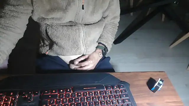 Adri gard online show from April 9, 8:25 pm