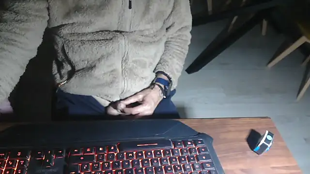 Adri gard online show from April 11, 8:02 pm