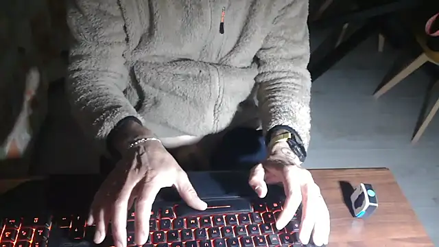 Adri gard online show from April 21, 8:23 pm