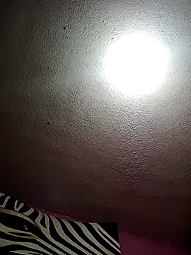 Snapshot of pineda1689 chatting on February 18, 11:41 pm pineda1689 online show from February 18, 11:41 pm