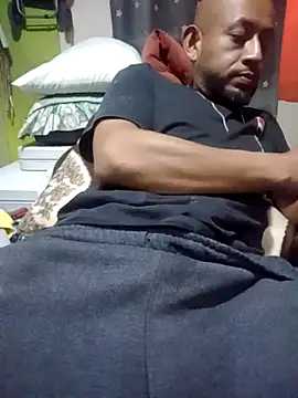 Snapshot of pineda1689 chatting on February 26, 10:09 pm pineda1689 online show from February 26, 10:09 pm