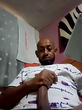 Snapshot of pineda1689 chatting on March 2, 5:14 pm pineda1689 online show from March 2, 5:14 pm