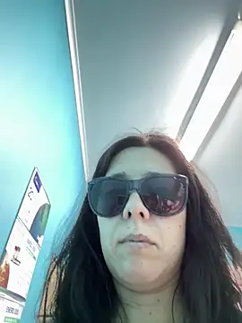 Reinacatchile online show from February 3, 7:41 pm