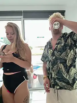 Snapshot of NickyGold_Official chatting on March 9, 3:05 pm NickyGold Official online show from March 9, 3:05 pm