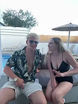 Snapshot of NickyGold_Official chatting on March 15, 2:34 pm NickyGold Official online show from March 15, 2:34 pm