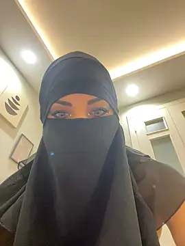 Snapshot of Amberonee31 chatting on February 1, 7:44 pm Amberonee31 online show from February 1, 7:44 pm
