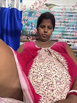 Snapshot of Beauty-queen chatting on April 23, 4:20 pm Beauty-queen online show from April 23, 4:20 pm