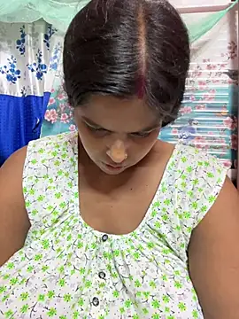 Snapshot of Beauty-queen chatting on June 28, 1:39 pm Beauty-queen online show from June 28, 1:39 pm