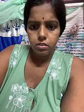 Snapshot of Beauty-queen chatting on July 9, 1:59 pm Beauty-queen online show from July 9, 1:59 pm