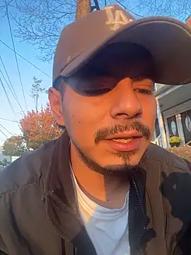 Snapshot of MynameisPaco chatting on November 8, 9:13 pm MynameisPaco online show from November 8, 9:13 pm