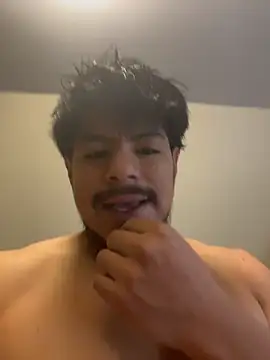 Snapshot of MynameisPaco chatting on November 15, 2:13 pm MynameisPaco online show from November 15, 2:13 pm