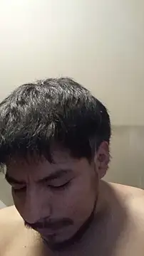 Snapshot of MynameisPaco chatting on November 18, 2:39 am MynameisPaco online show from November 18, 2:39 am