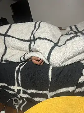 Snapshot of MynameisPaco chatting on December 14, 7:58 am MynameisPaco online show from December 14, 7:58 am