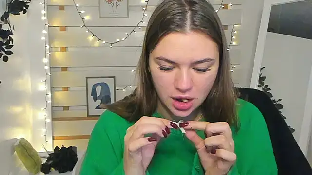 Josephine Kiss online show from November 14, 6:12 am