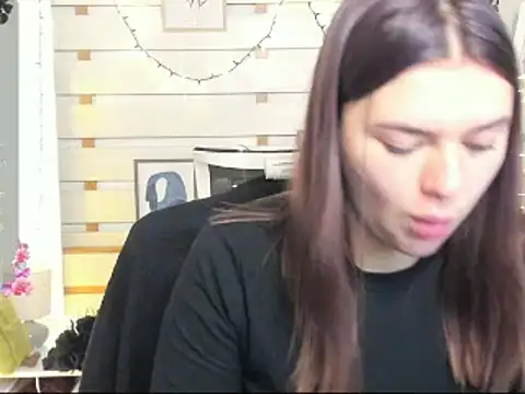 Josephine Kiss online show from December 22, 8:11 am