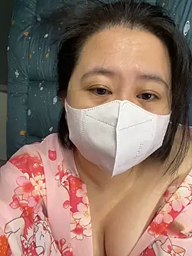 ninini92 online show from March 8, 1:14 pm