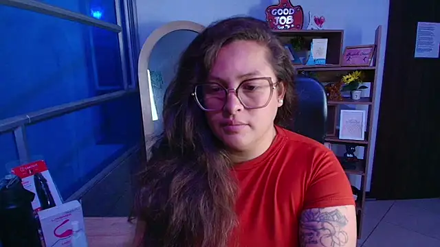 SaraThomso online show from November 19, 3:28 am