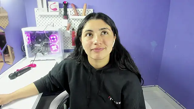 Danna 777  online show from December 3, 12:29 am