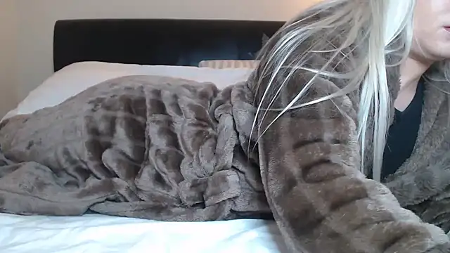 EnglishRosa online show from March 10, 4:23 pm