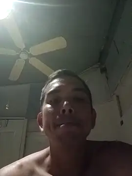 Snapshot of asianbi20 chatting on May 15, 3:57 am asianbi20 online show from May 15, 3:57 am