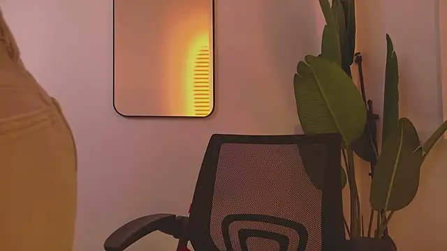 Snapshot of Whitney_Svonn chatting on March 6, 10:30 am Whitney Svonn online show from March 6, 10:30 am