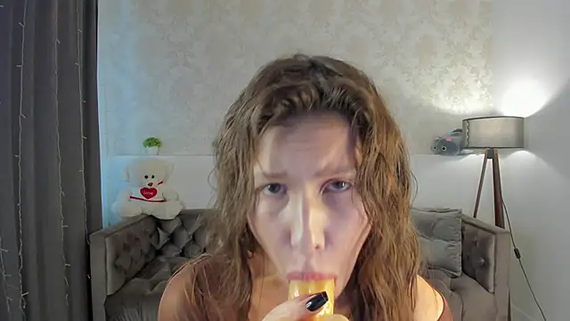 Cute  Alicia online show from September 14, 1:38 am