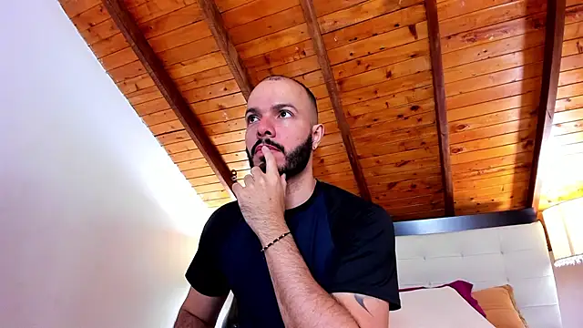 Tom Bailey online show from December 1, 12:32 pm