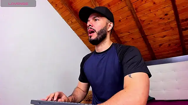 Tom Bailey online show from February 23, 12:46 pm