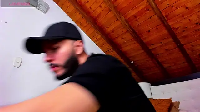 Tom Bailey online show from April 3, 1:09 pm