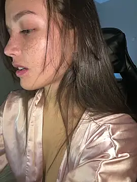 MisFrekcles  online show from October 14, 9:21 am