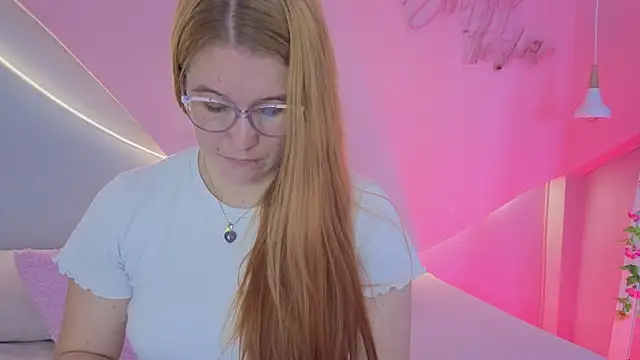 Snapshot of AllisonRoberts_ chatting on May 19, 12:00 pm AllisonRoberts online show from May 19, 12:00 pm