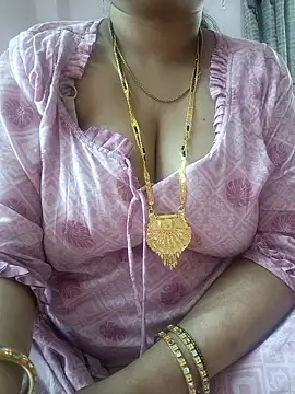 cuteyqueen online show from January 9, 7:22 am