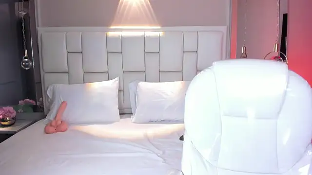 JessyEvans online show from December 18, 7:31 pm