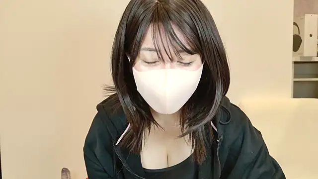 Snapshot of xx_natsumegu_xx chatting on January 3, 3:49 am xx natsumegu xx online show from January 3, 3:49 am