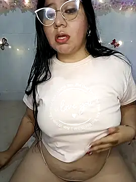 keterinjones--11 online show from February 1, 3:49 am