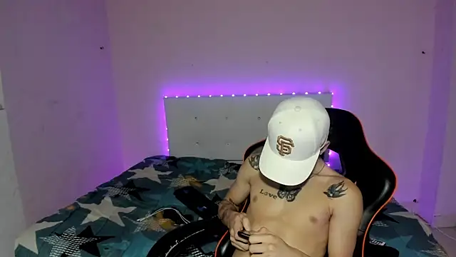 mateodeamjo online show from October 25, 8:00 am