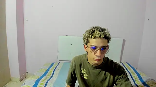 mateodeamjo online show from November 2, 6:05 am