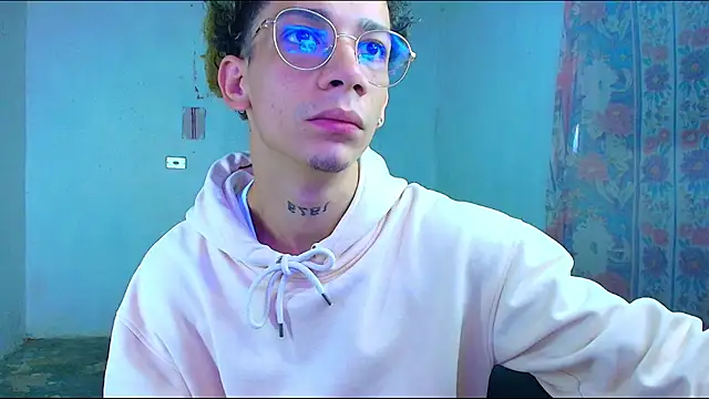 mateodeamjo online show from February 9, 2:43 pm