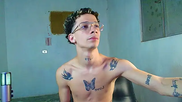 mateodeamjo online show from March 11, 1:55 am