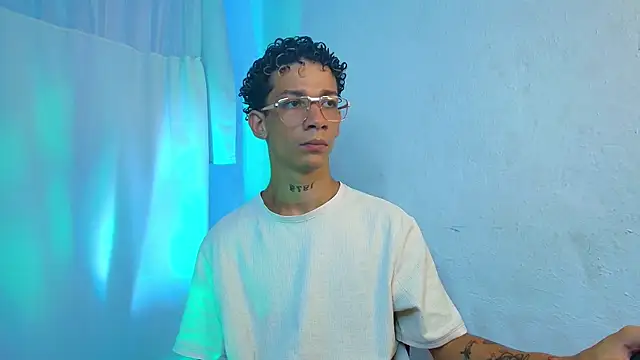 mateodeamjo online show from April 10, 1:22 am