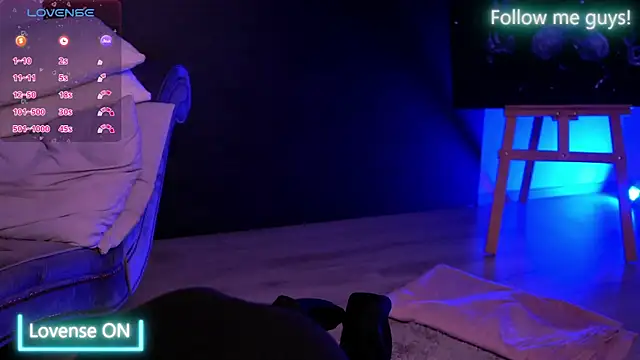 AriaVoss online show from October 8, 9:01 pm